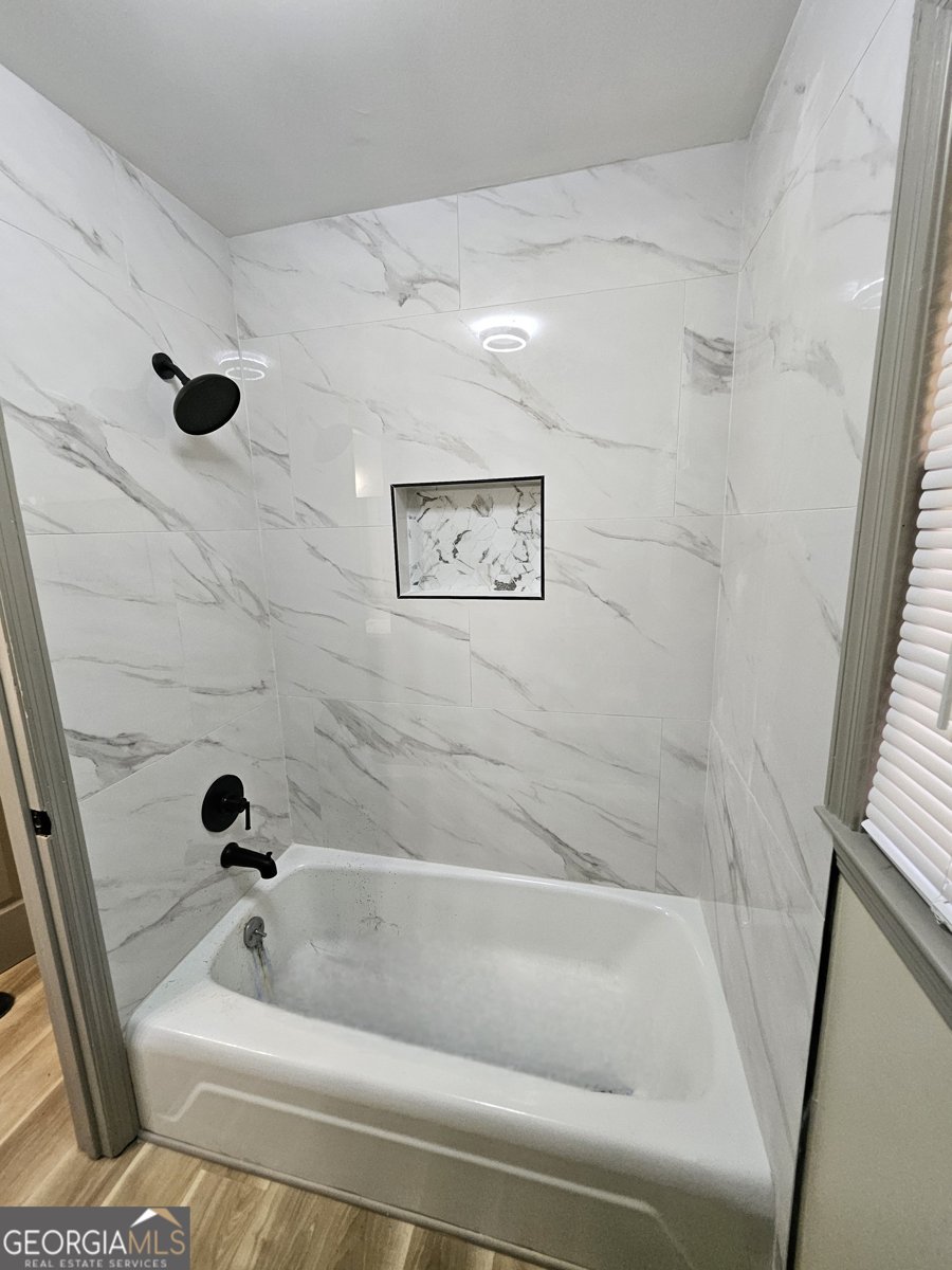 411 Northwood Drive Griffin - 33