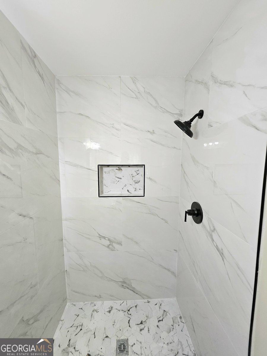 411 Northwood Drive Griffin - 43