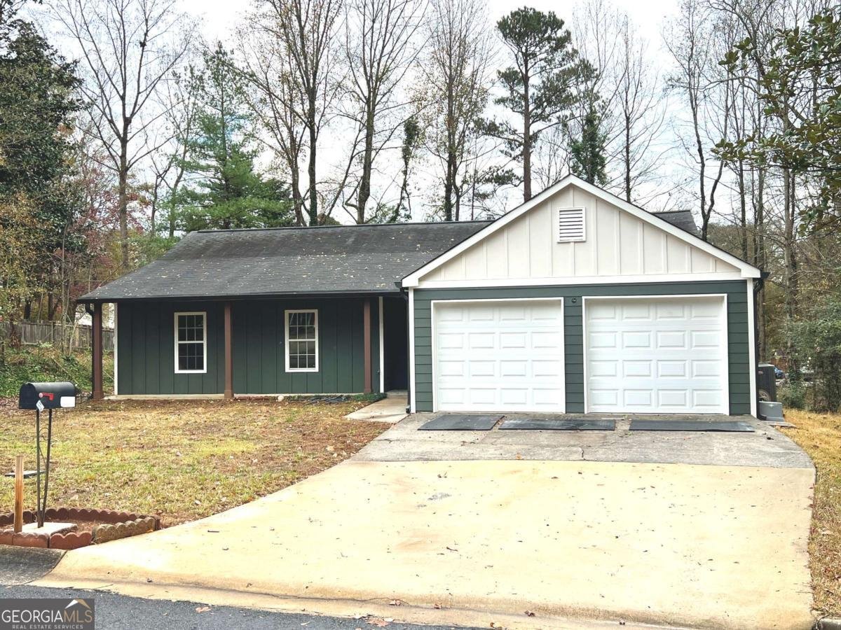 1260 Della Way Lawrenceville - 1