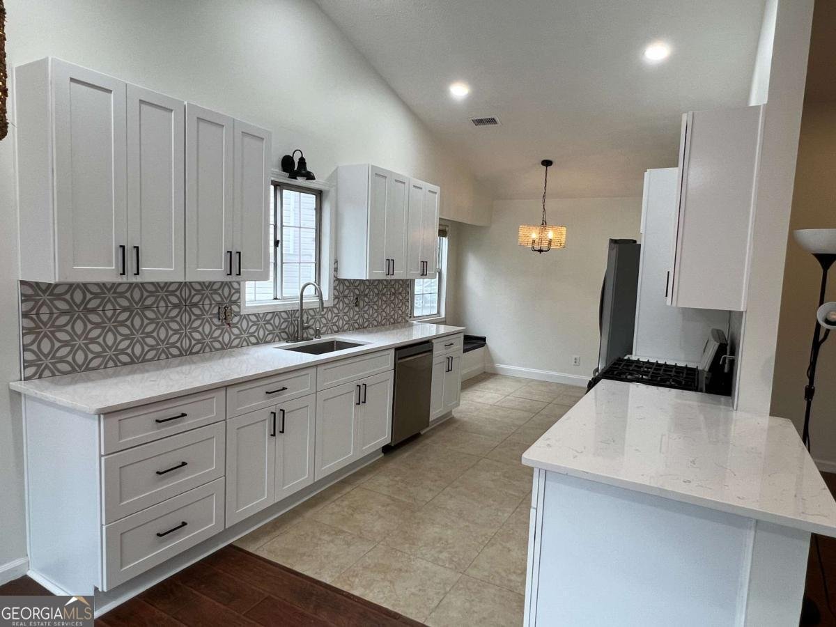 1260 Della Way Lawrenceville - 12