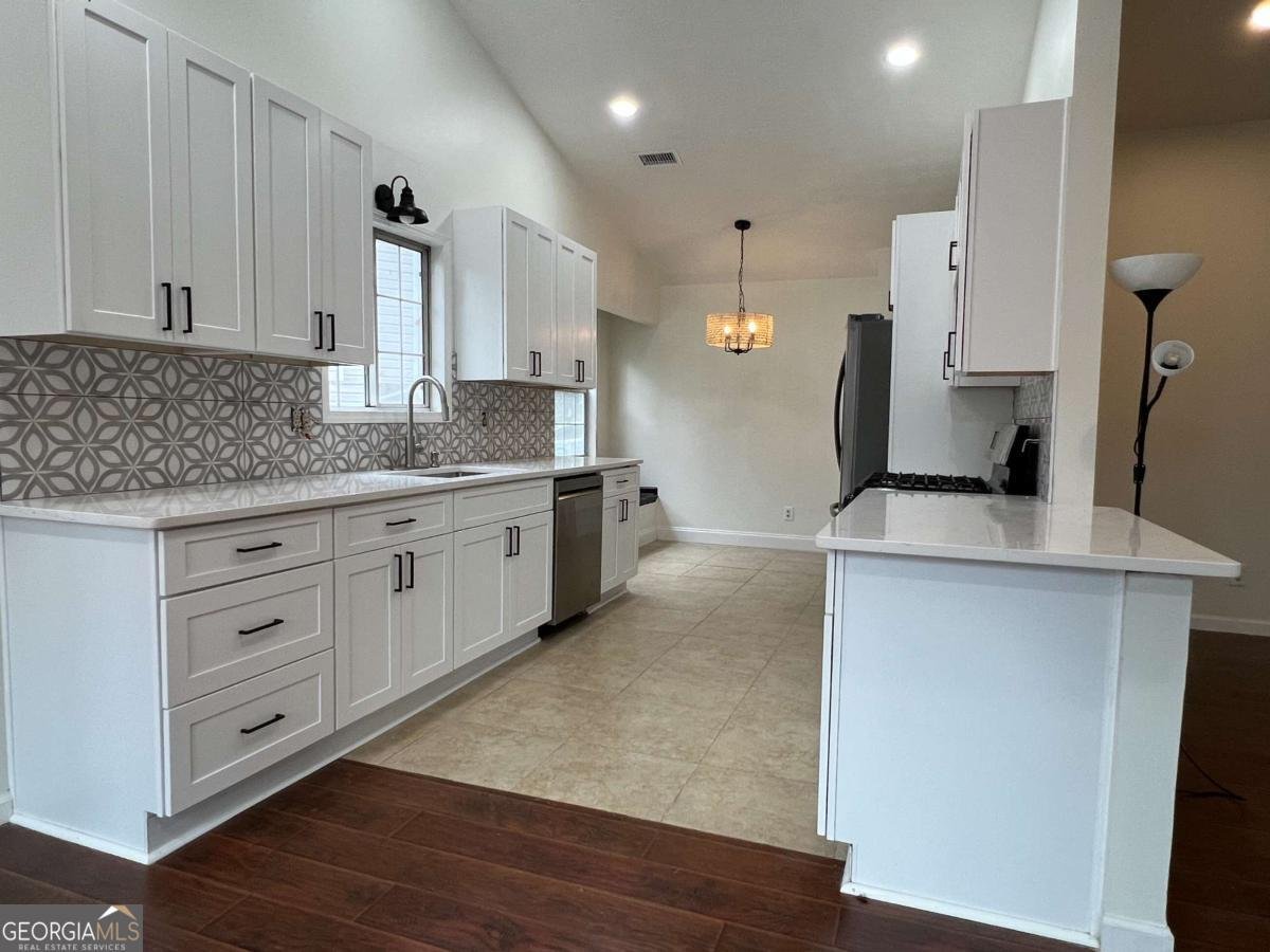 1260 Della Way Lawrenceville - 14