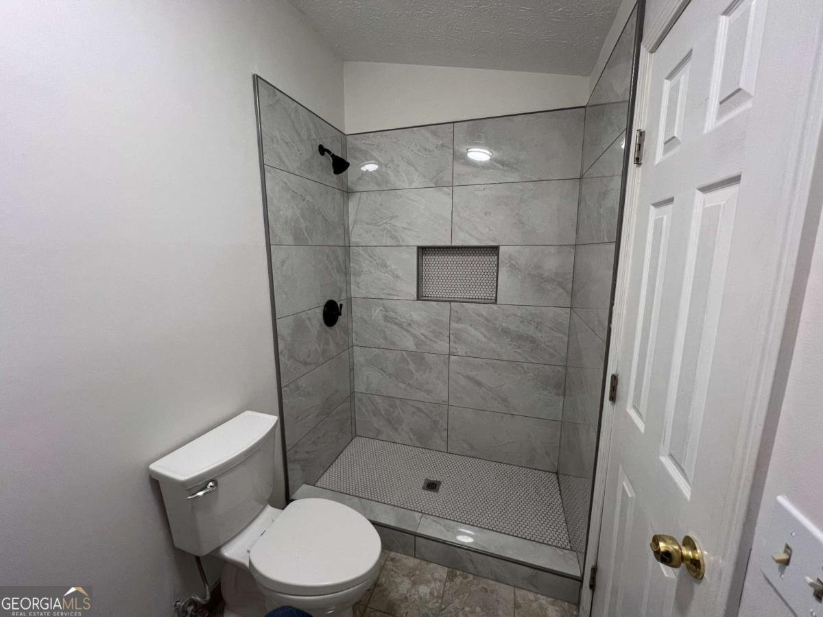 1260 Della Way Lawrenceville - 17