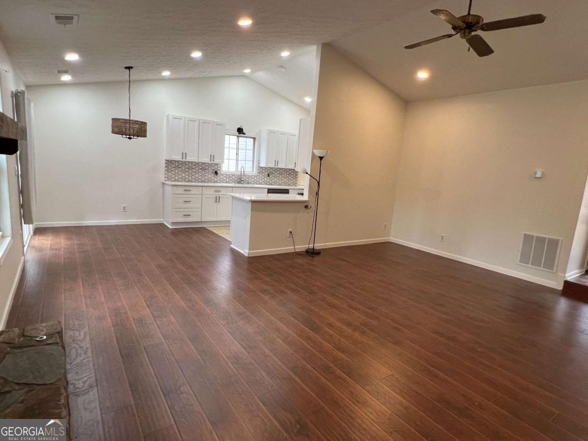 1260 Della Way Lawrenceville - 4