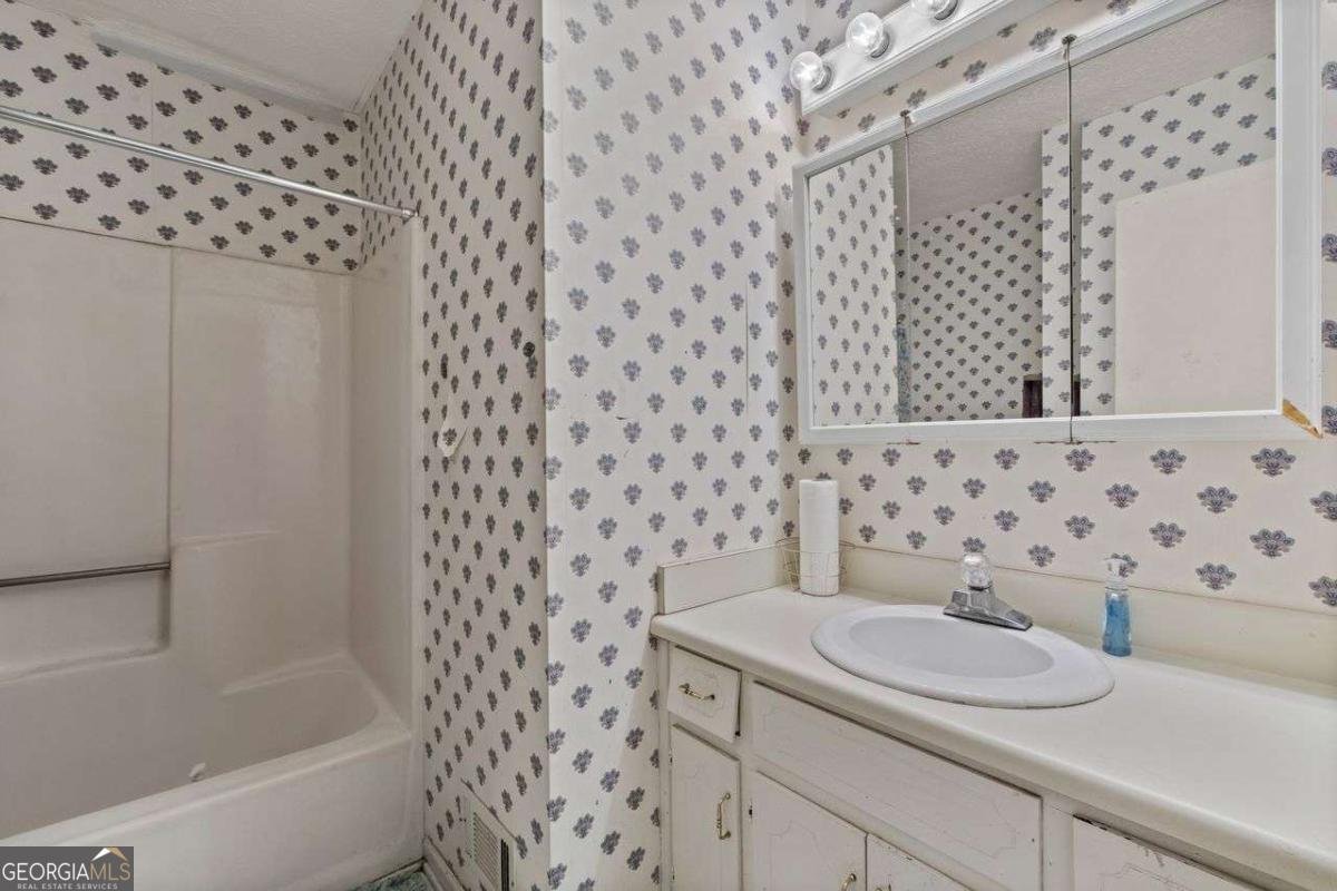 3964 FERNCLIFF Road Snellville - 16