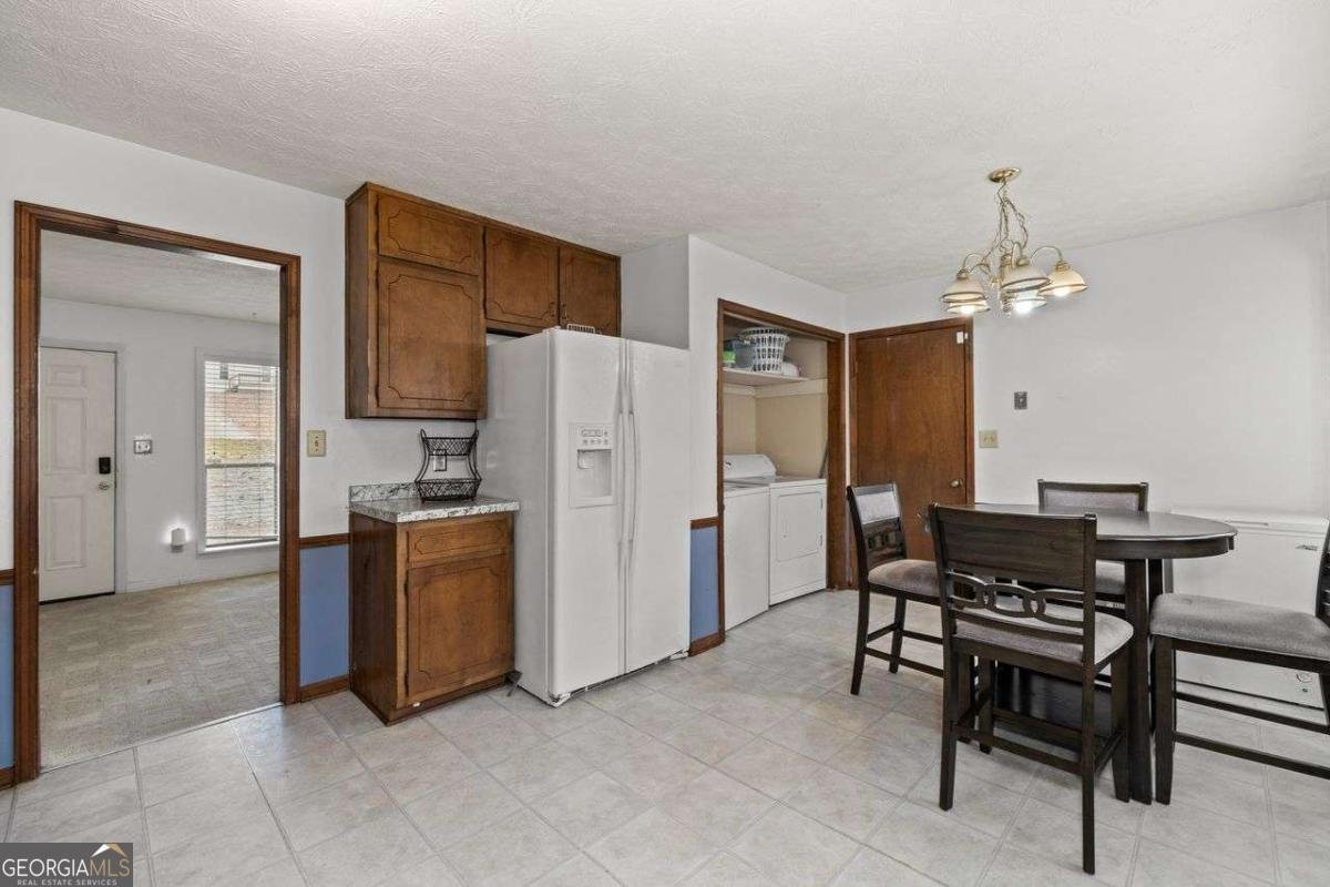 3964 FERNCLIFF Road Snellville - 4