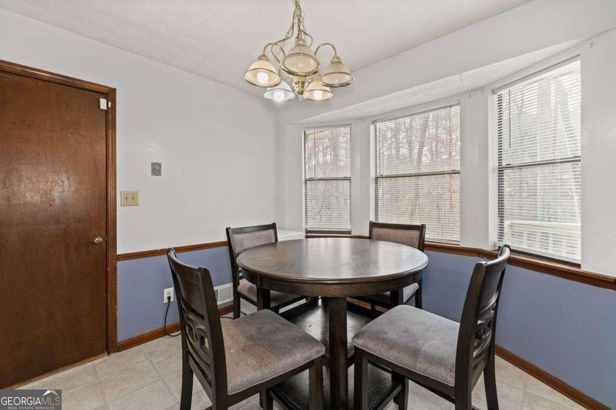 3964 FERNCLIFF Road Snellville - 6