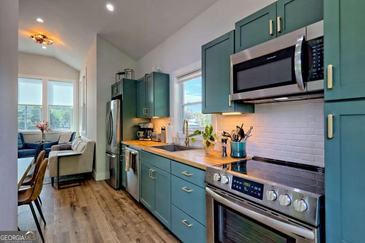 25 Valley Street Clayton - 11