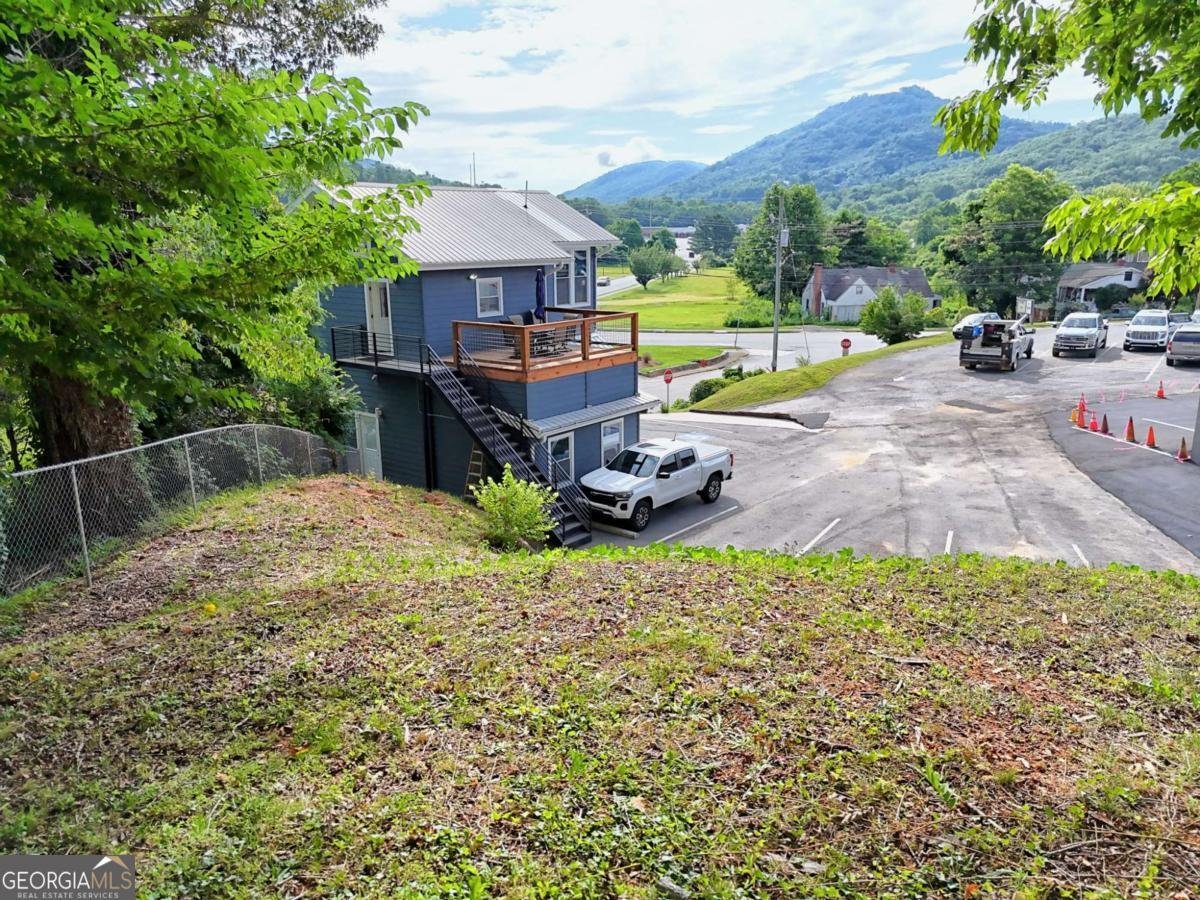 25 Valley Street Clayton - 41