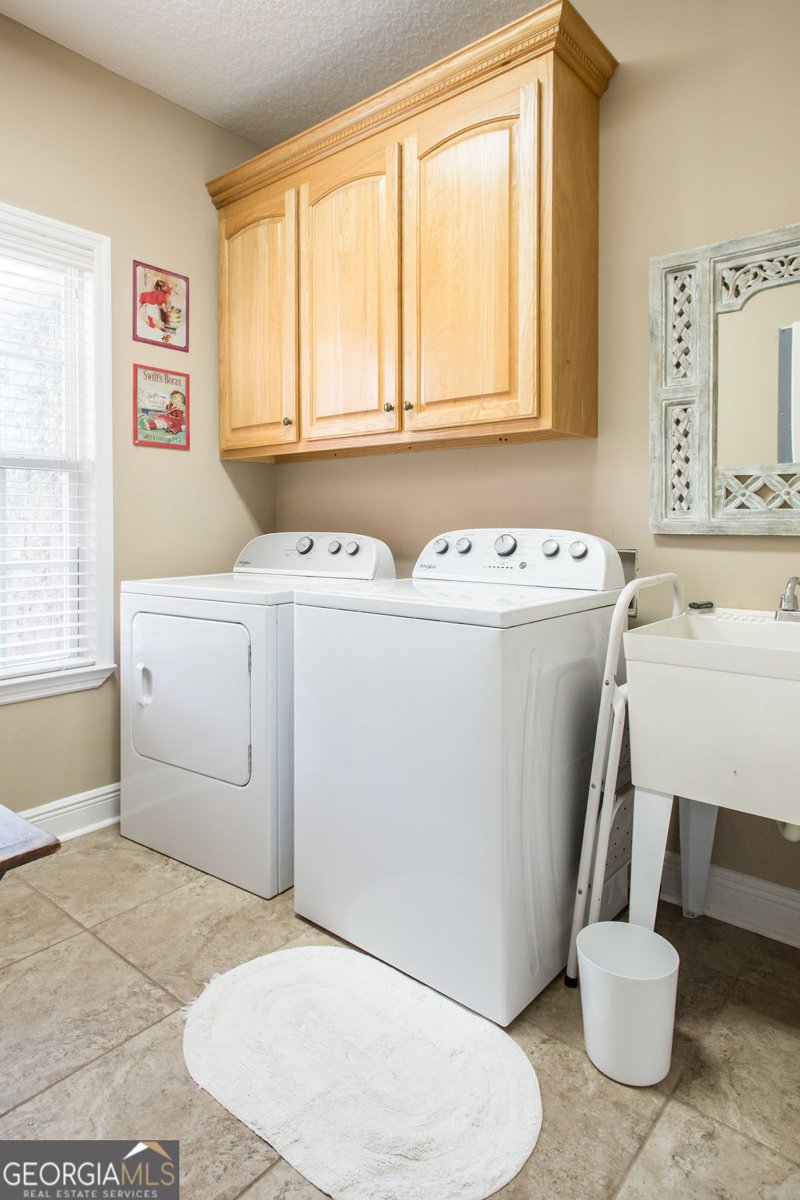 851 Carriage Lane Waycross - 18