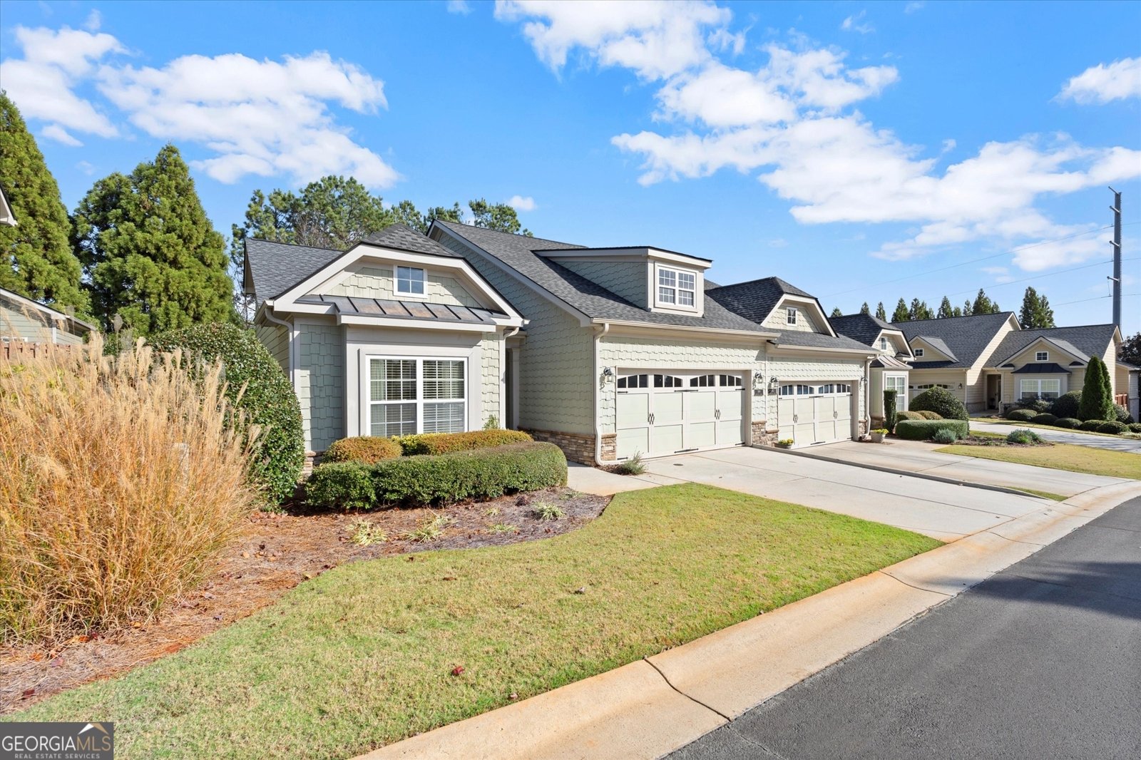 360 Signature Circle Powder Springs - 23