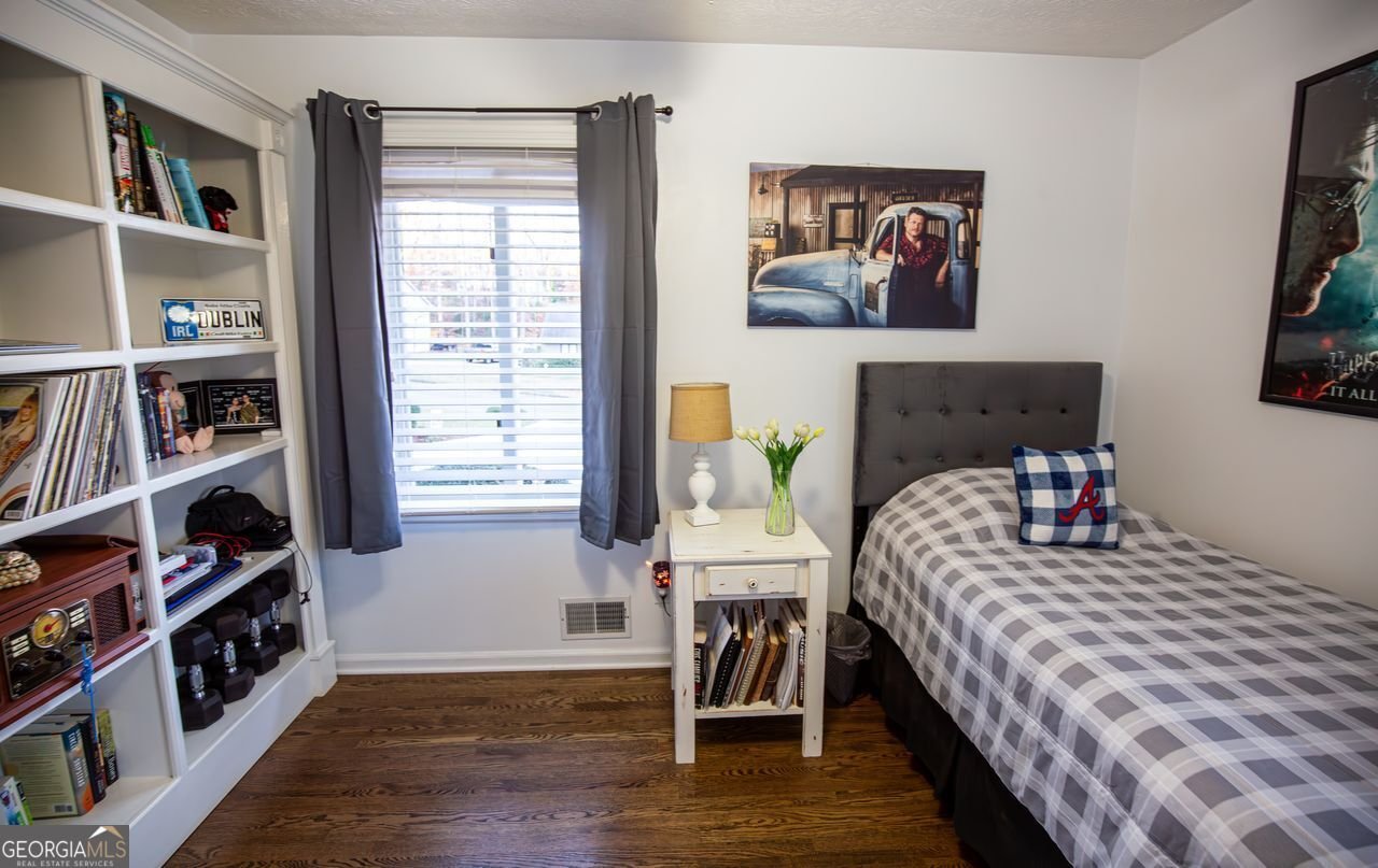 3734 CHEROKEE FORD Gainesville - 20