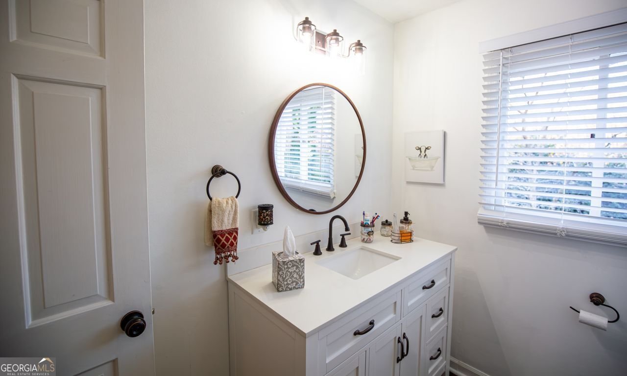 3734 CHEROKEE FORD Gainesville - 25