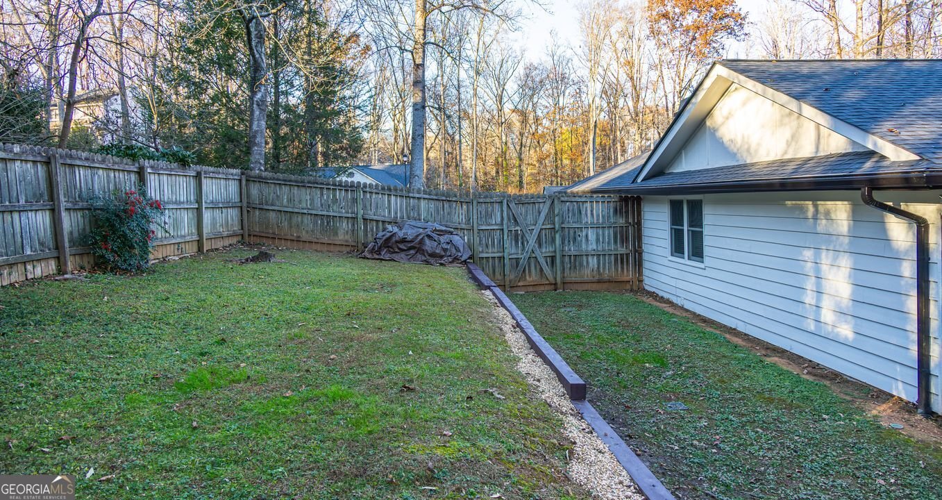 3734 CHEROKEE FORD Gainesville - 37