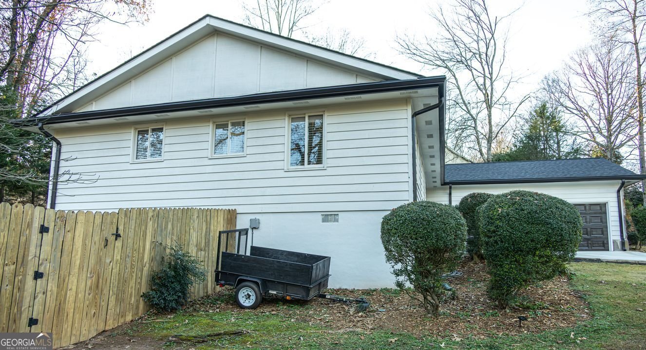 3734 CHEROKEE FORD Gainesville - 38