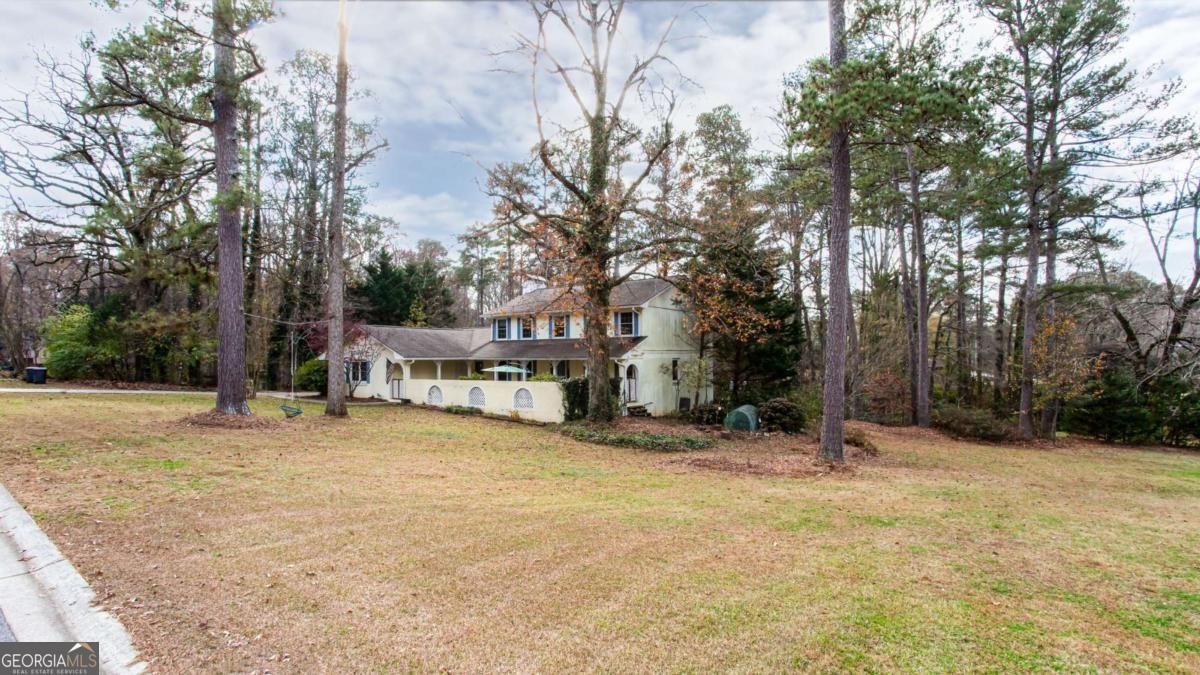 1937 Crescent Drive Snellville - 11