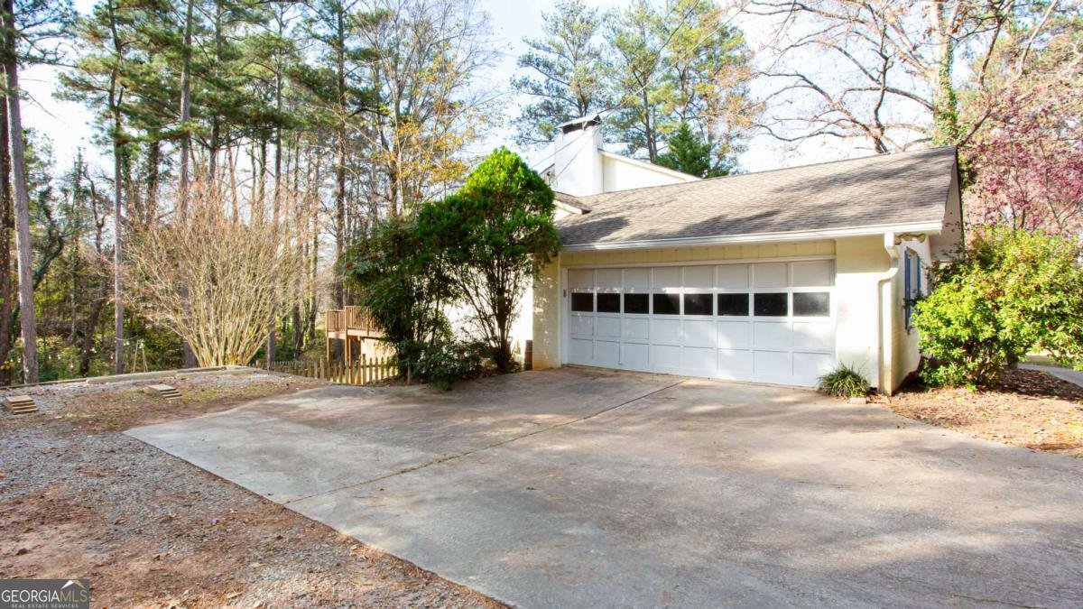 1937 Crescent Drive Snellville - 15