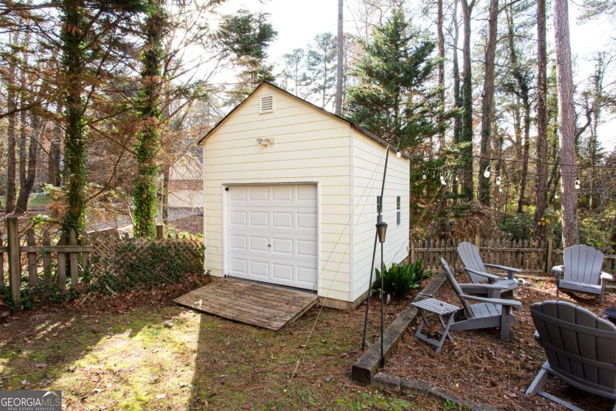 1937 Crescent Drive Snellville - 23