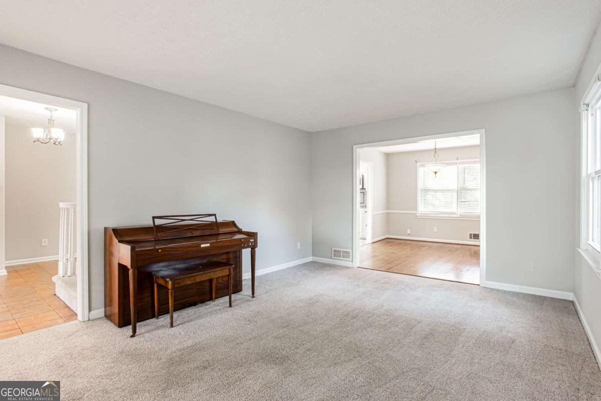 1937 Crescent Drive Snellville - 30