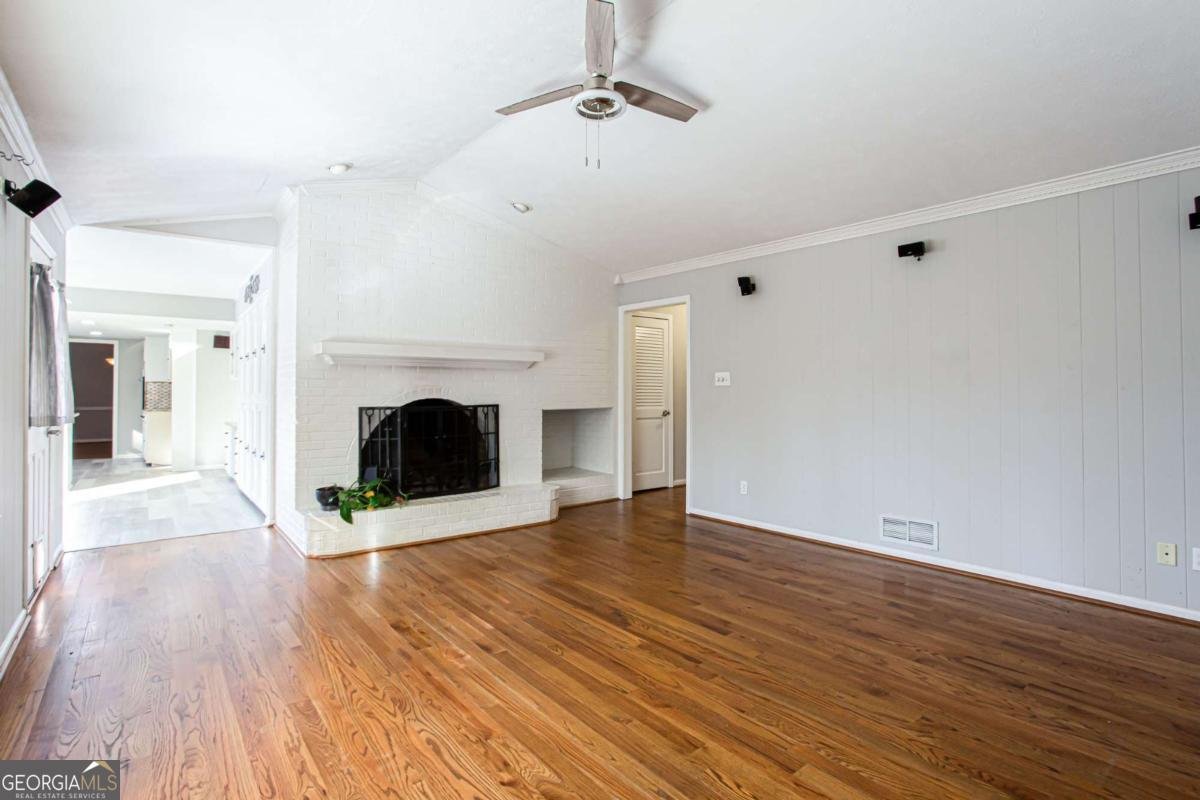 1937 Crescent Drive Snellville - 7