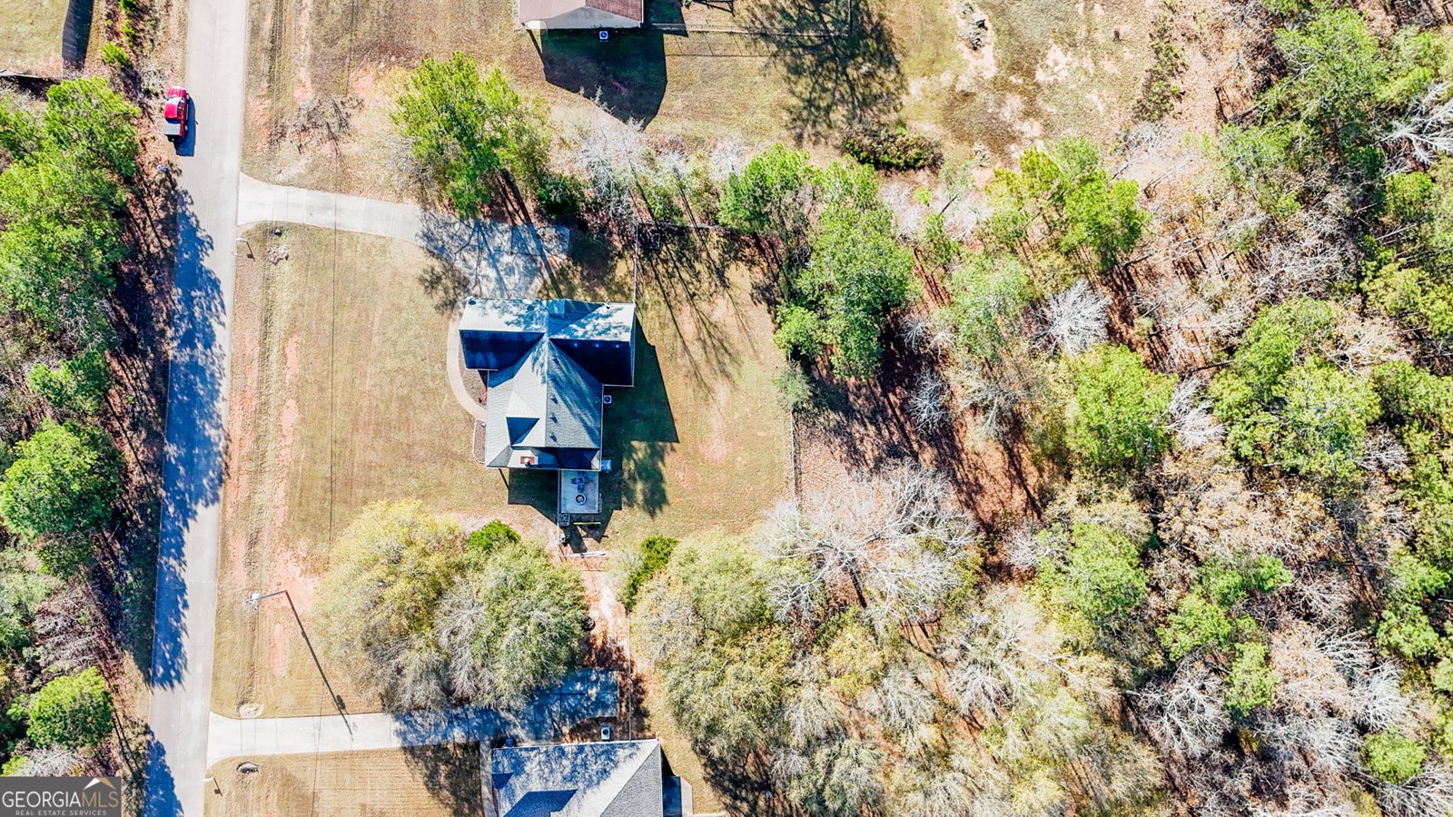 305 Liberty Bell Lane Griffin - 32