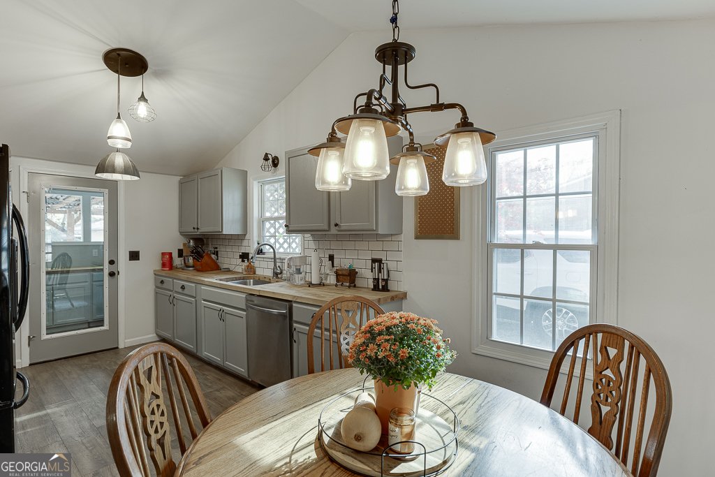 98 Circle Drive Winder - 15