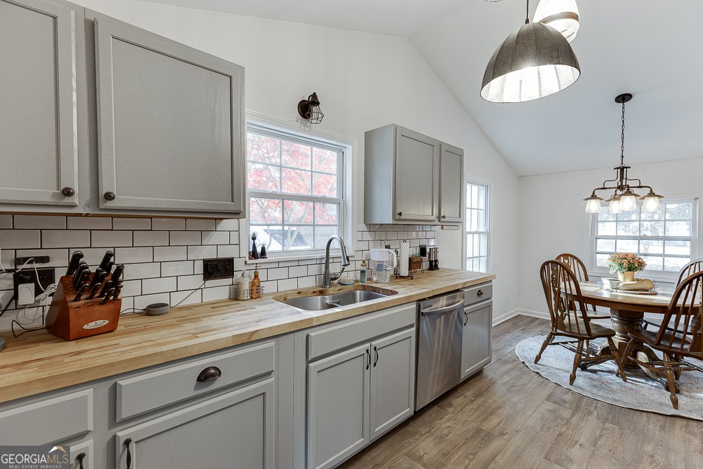 98 Circle Drive Winder - 19