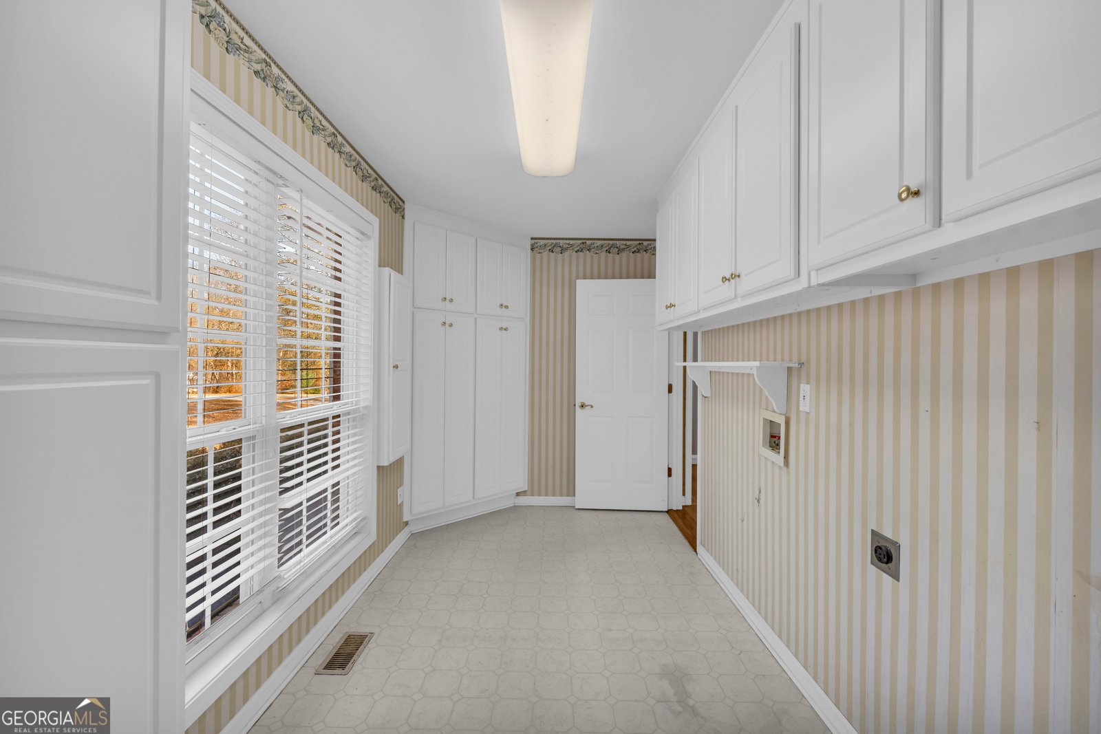 114 River Bluff Hoschton - 19