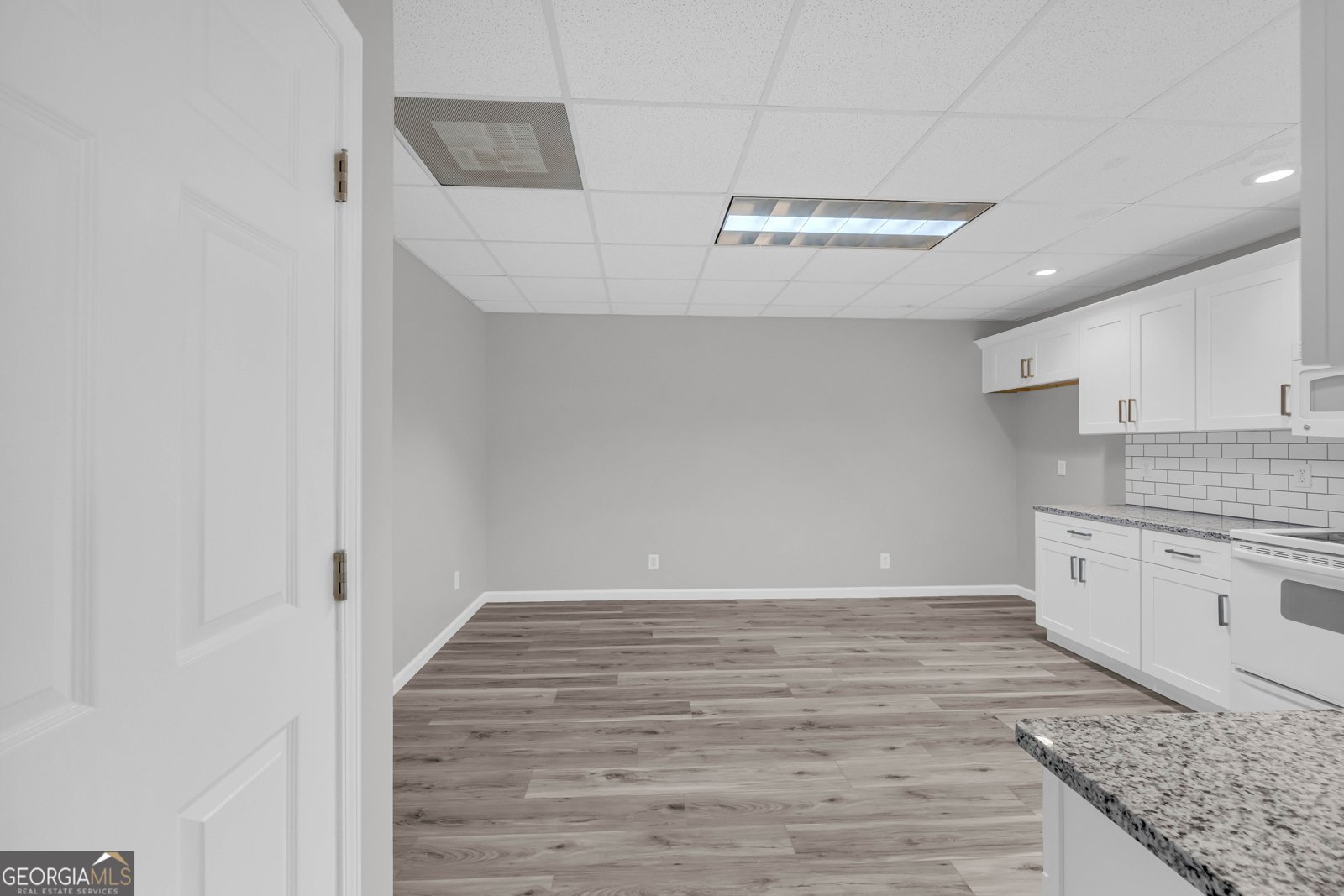 114 River Bluff Hoschton - 32