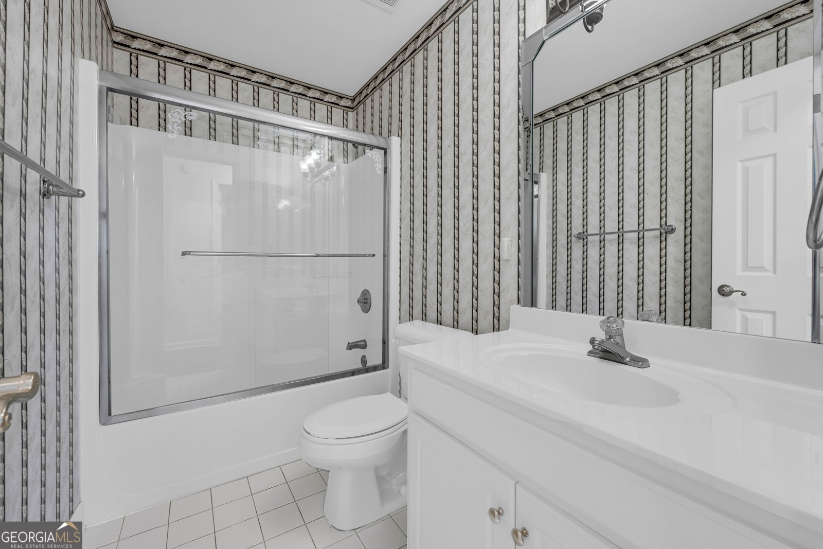 114 River Bluff Hoschton - 4