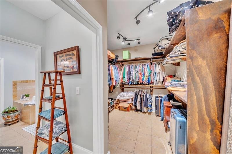 218 WALTON CHASE Perry - 13