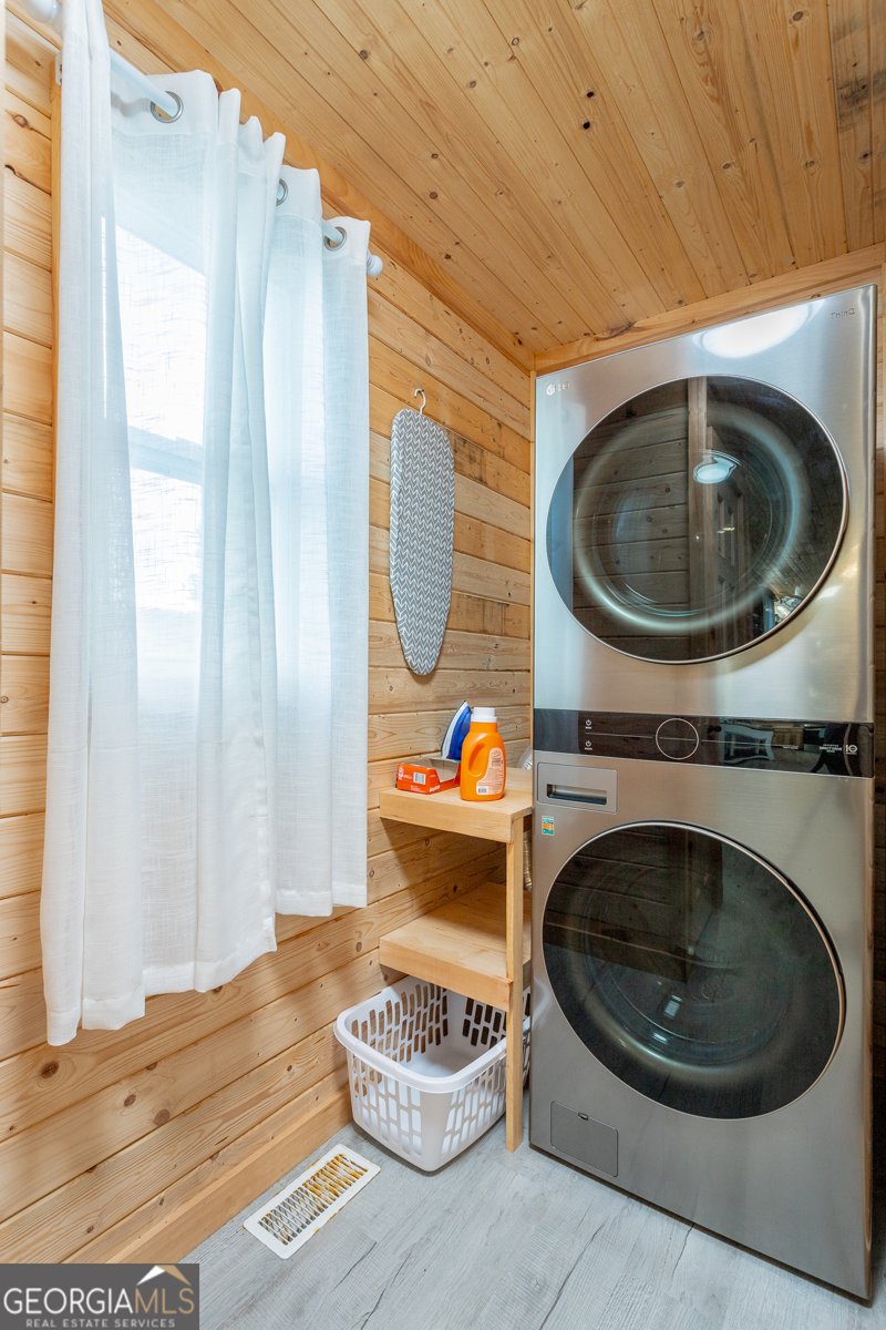 1370 &1372 Peggy Lane Tunnel Hill - 36