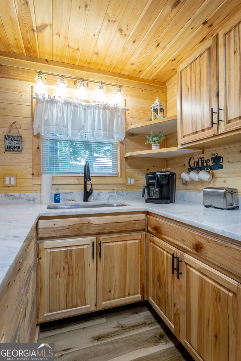 1370 &1372 Peggy Lane Tunnel Hill - 86