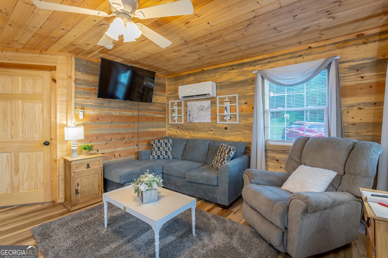 1370 &1372 Peggy Lane Tunnel Hill - 94