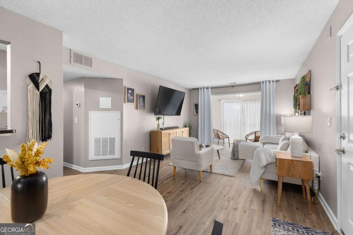 2657 Lenox Road Atlanta - 17