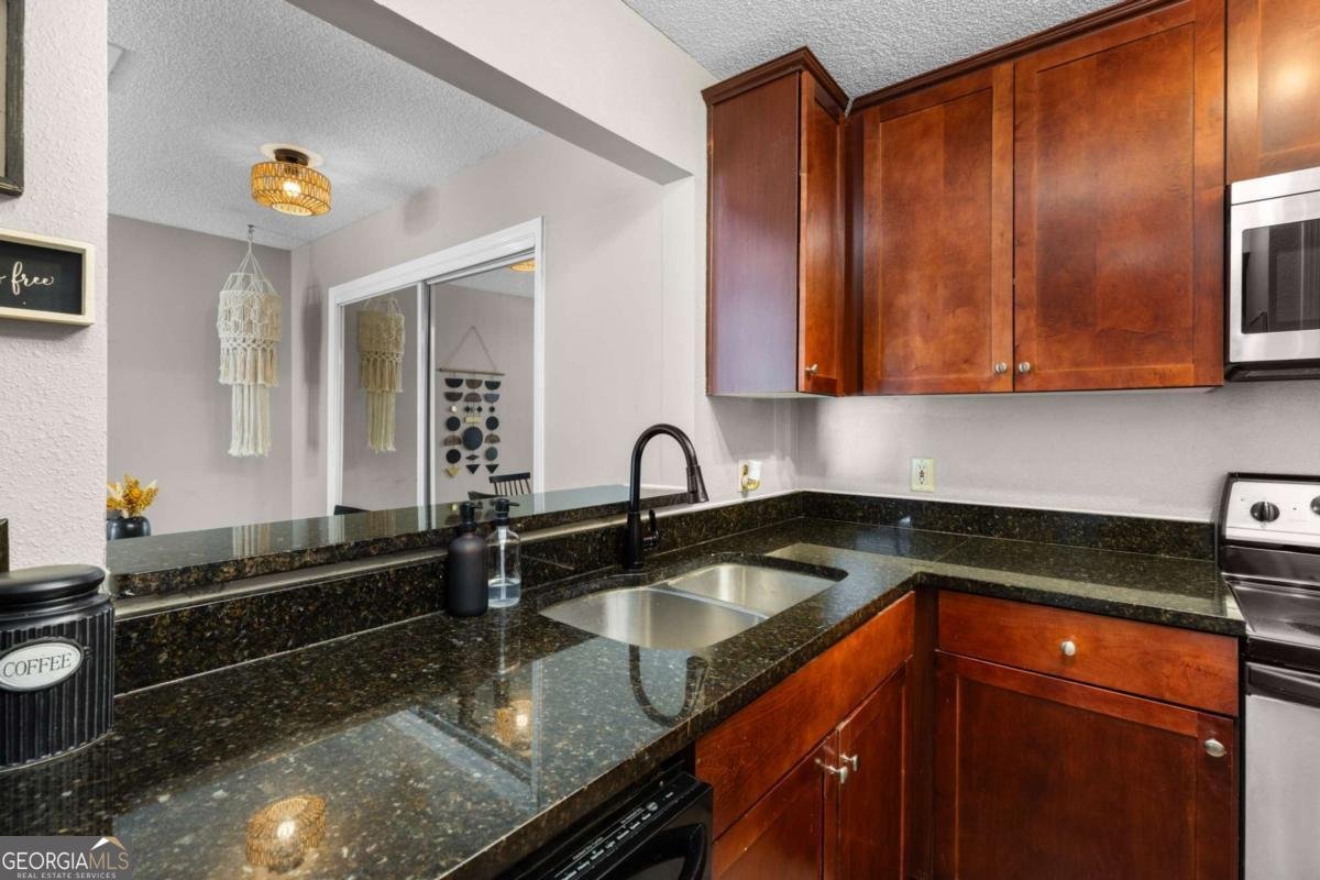 2657 Lenox Road Atlanta - 19