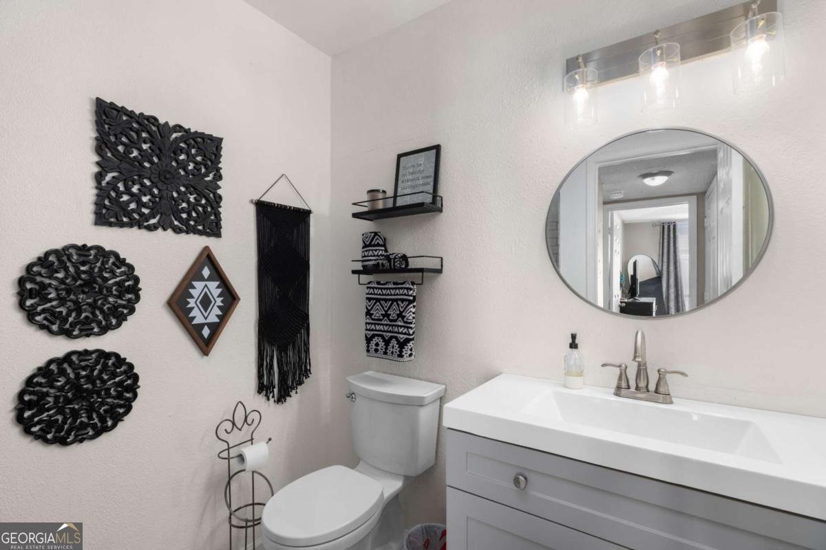 2657 Lenox Road Atlanta - 27