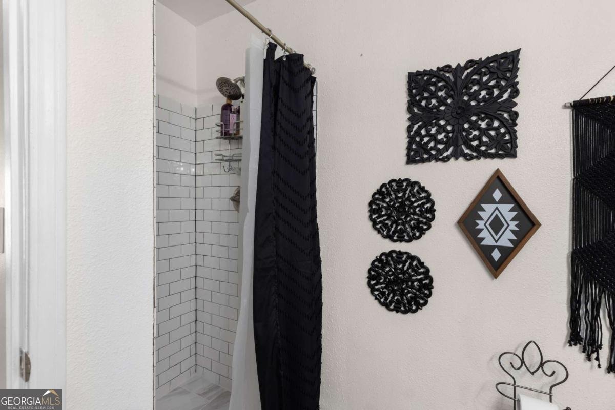 2657 Lenox Road Atlanta - 28