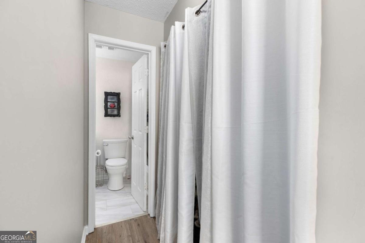 2657 Lenox Road Atlanta - 40