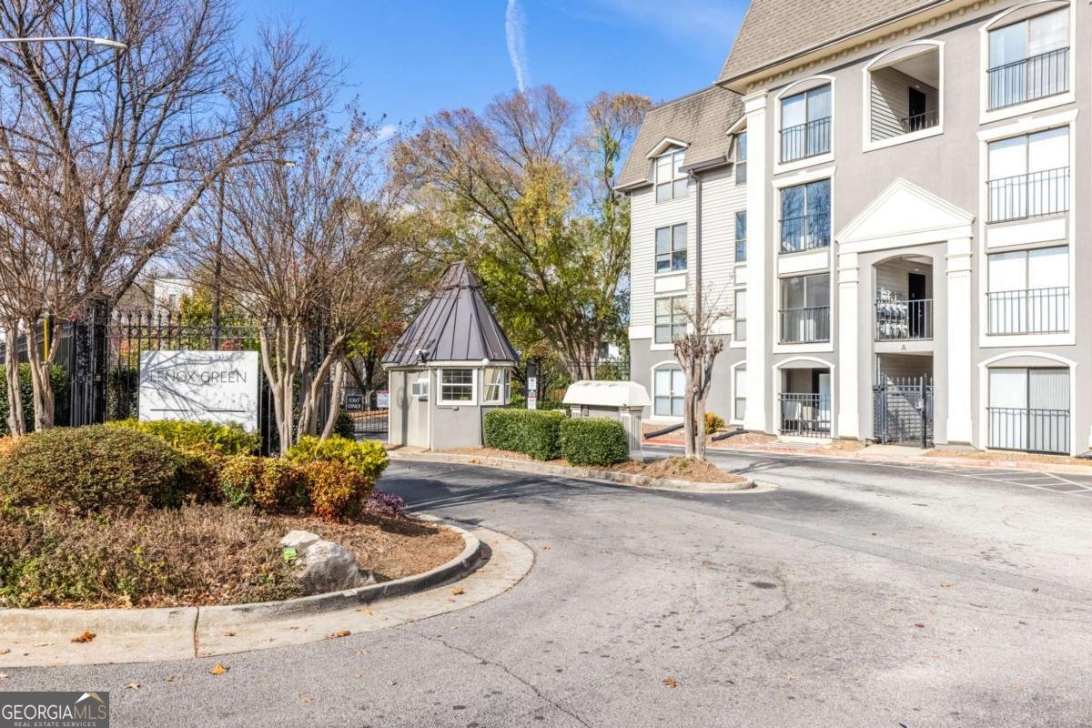 2657 Lenox Road Atlanta - 51