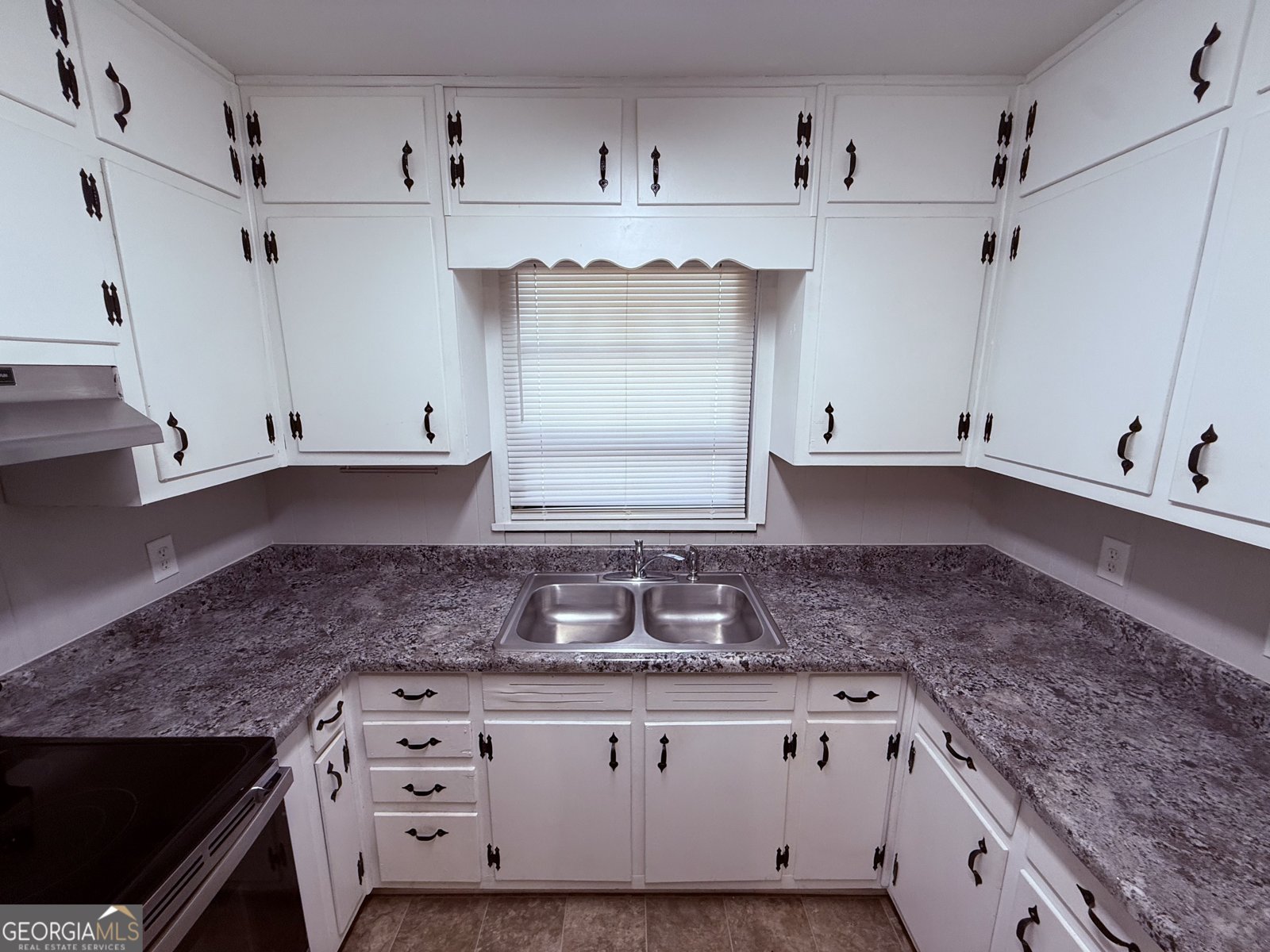 318 Bonnell Street Oxford - 12