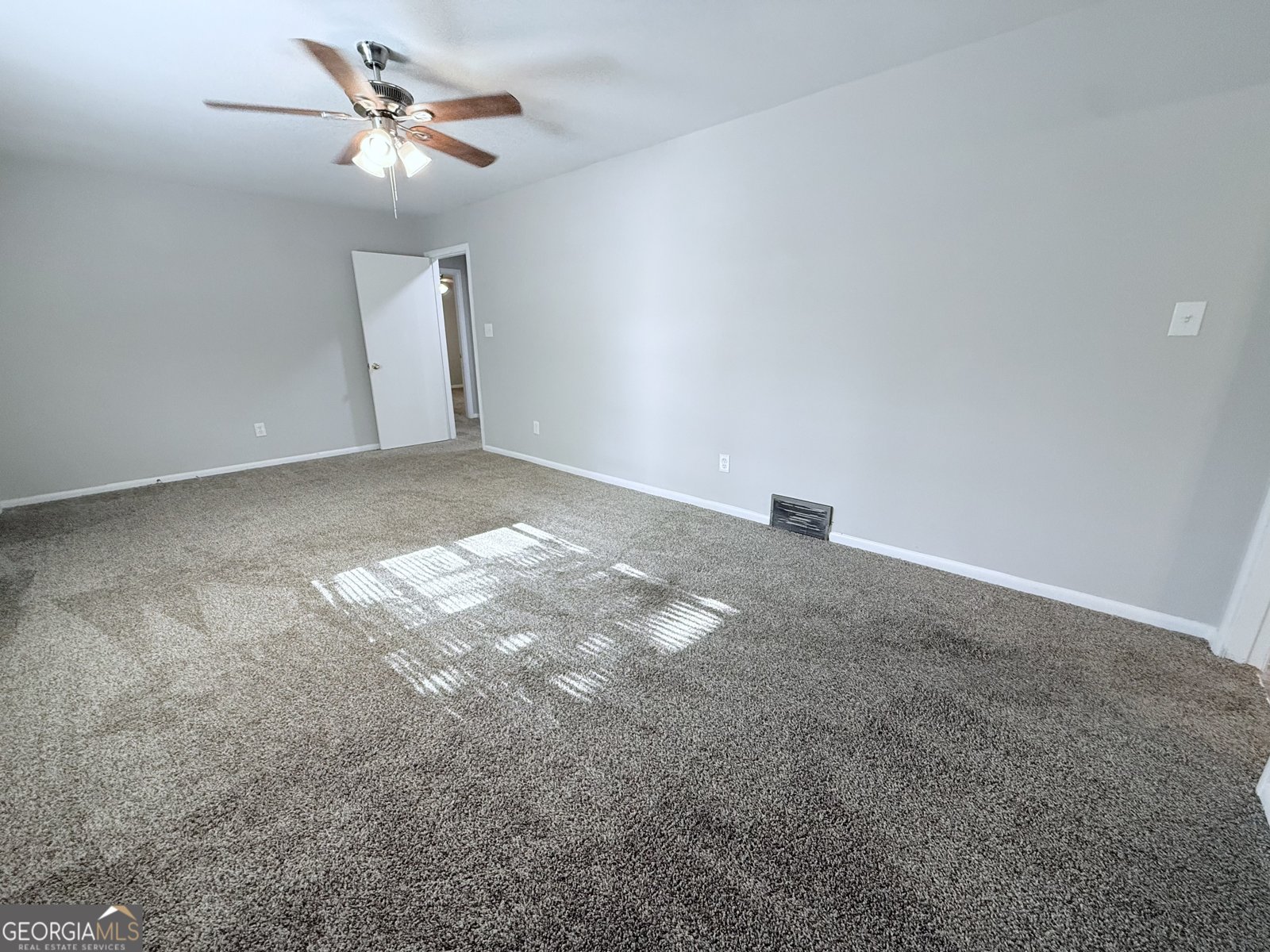 318 Bonnell Street Oxford - 17