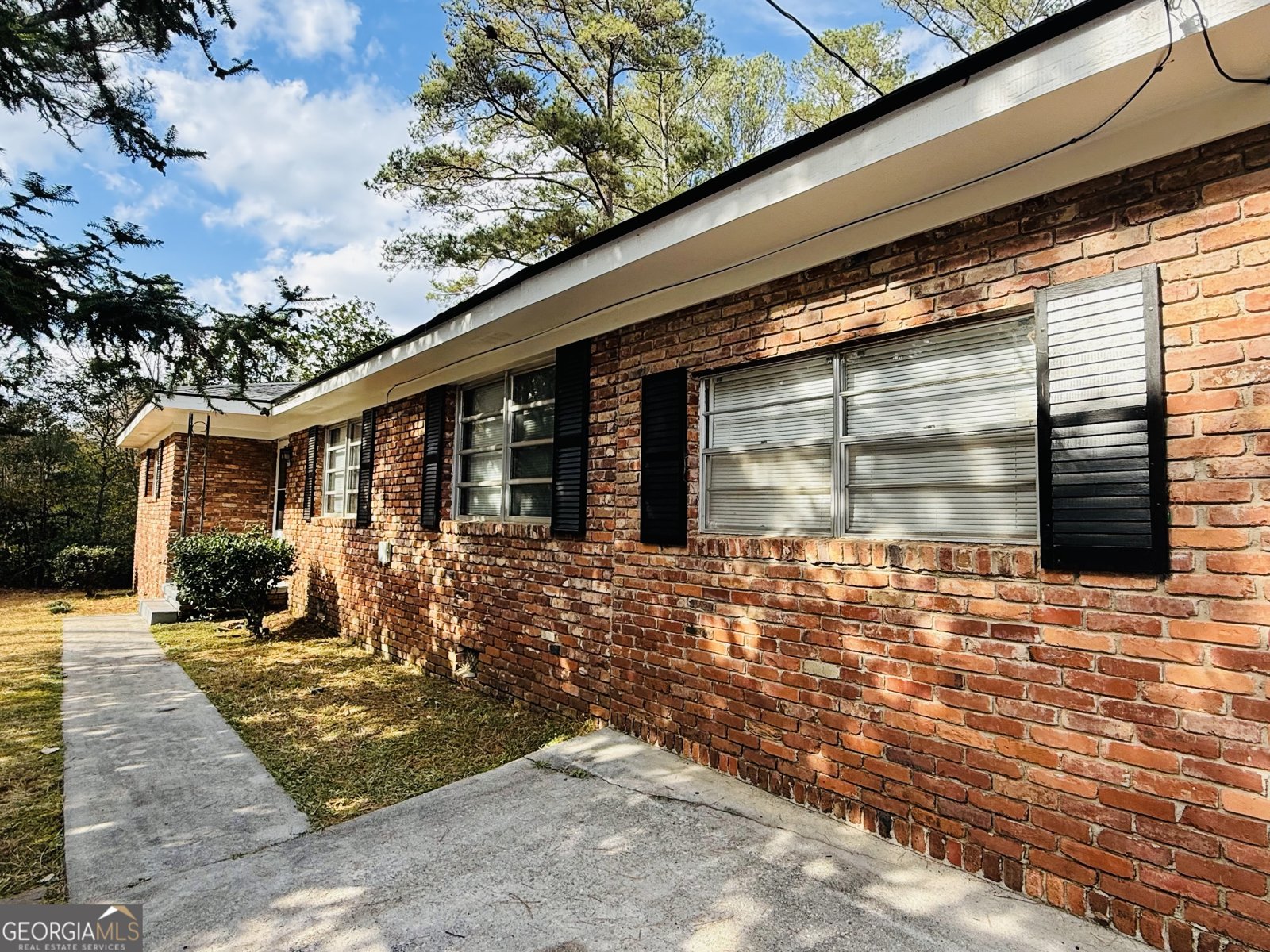 318 Bonnell Street Oxford - 2