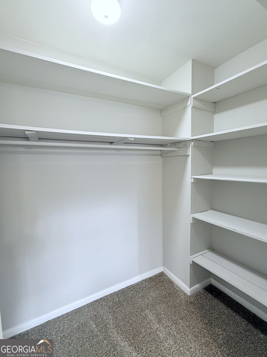 318 Bonnell Street Oxford - 22