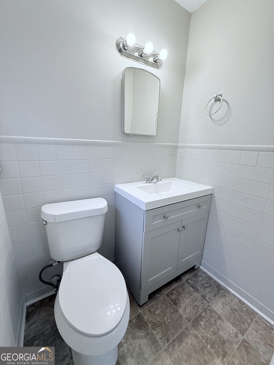 318 Bonnell Street Oxford - 24