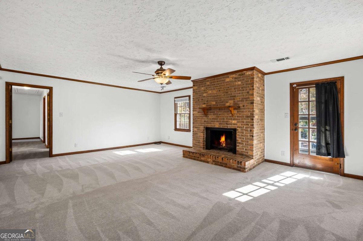 2005 HIGHRIGGS Lane Snellville - 16