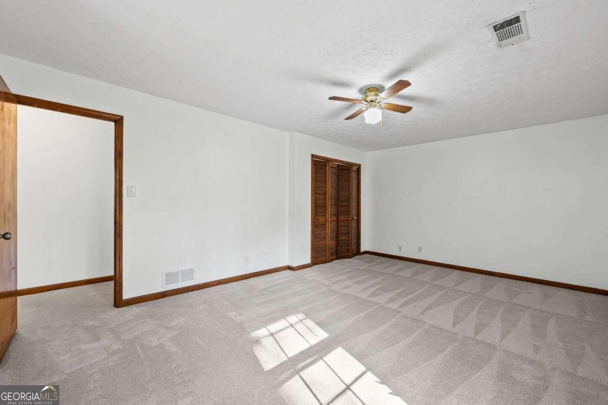 2005 HIGHRIGGS Lane Snellville - 23