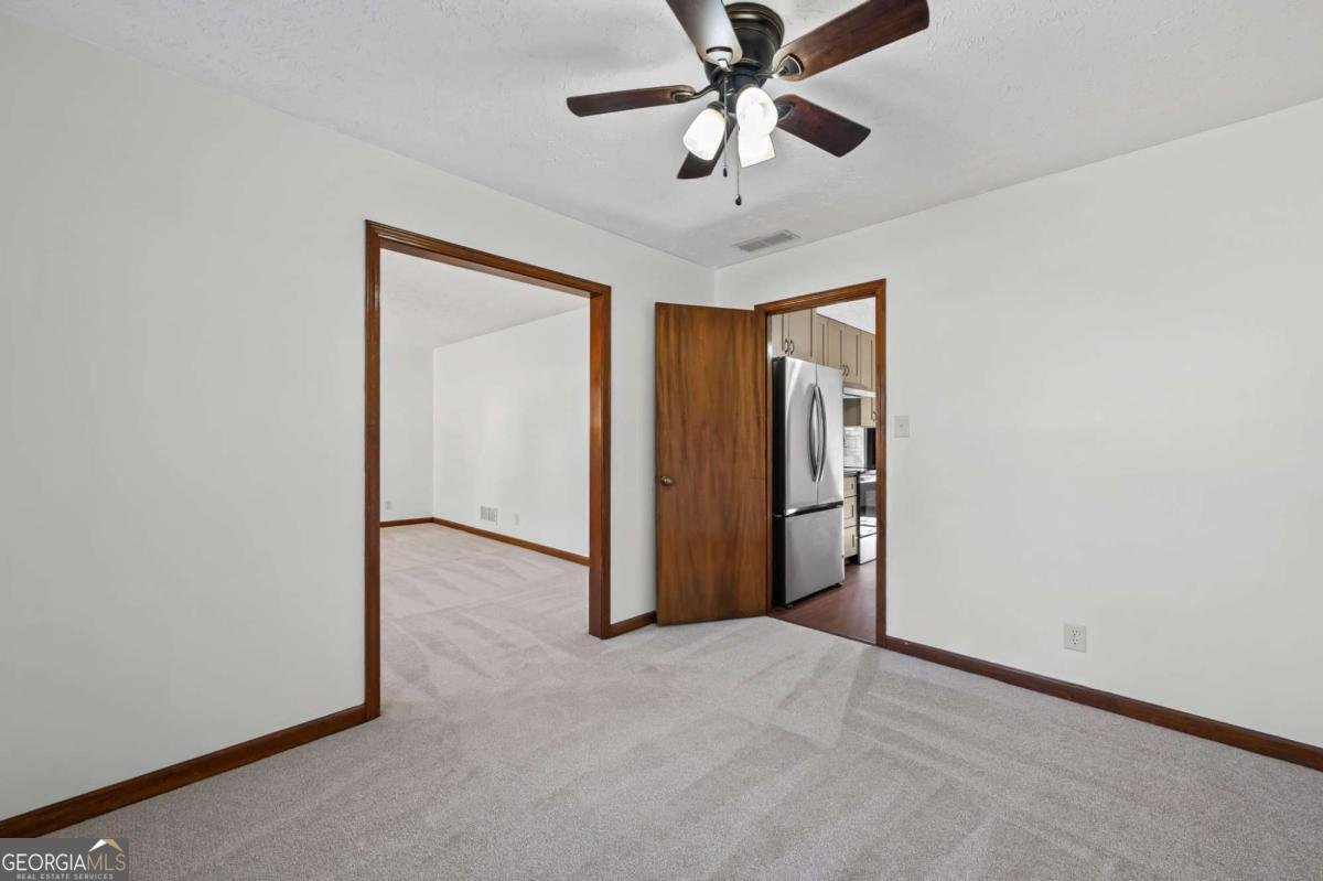 2005 HIGHRIGGS Lane Snellville - 7