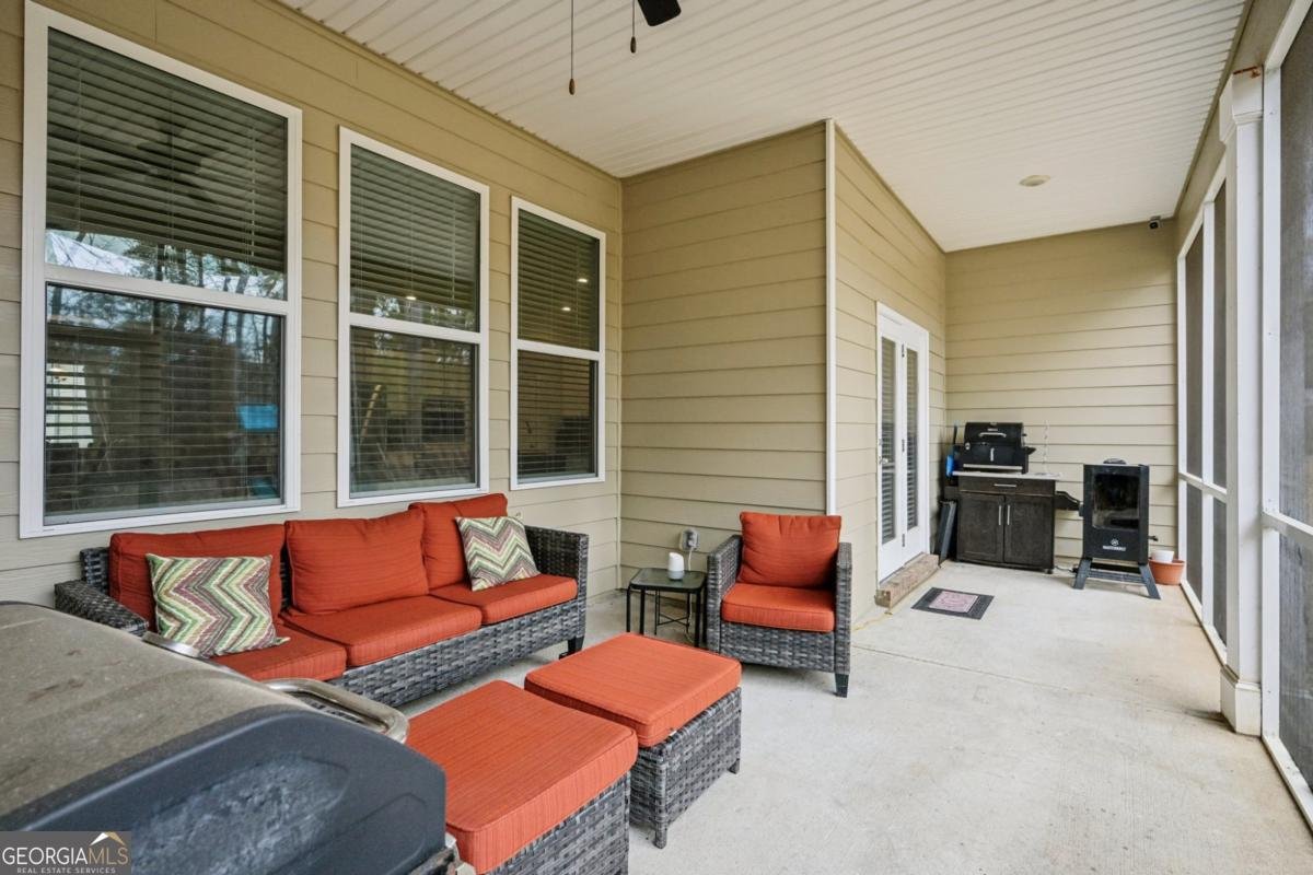 290 Calebee Avenue Senoia - 24