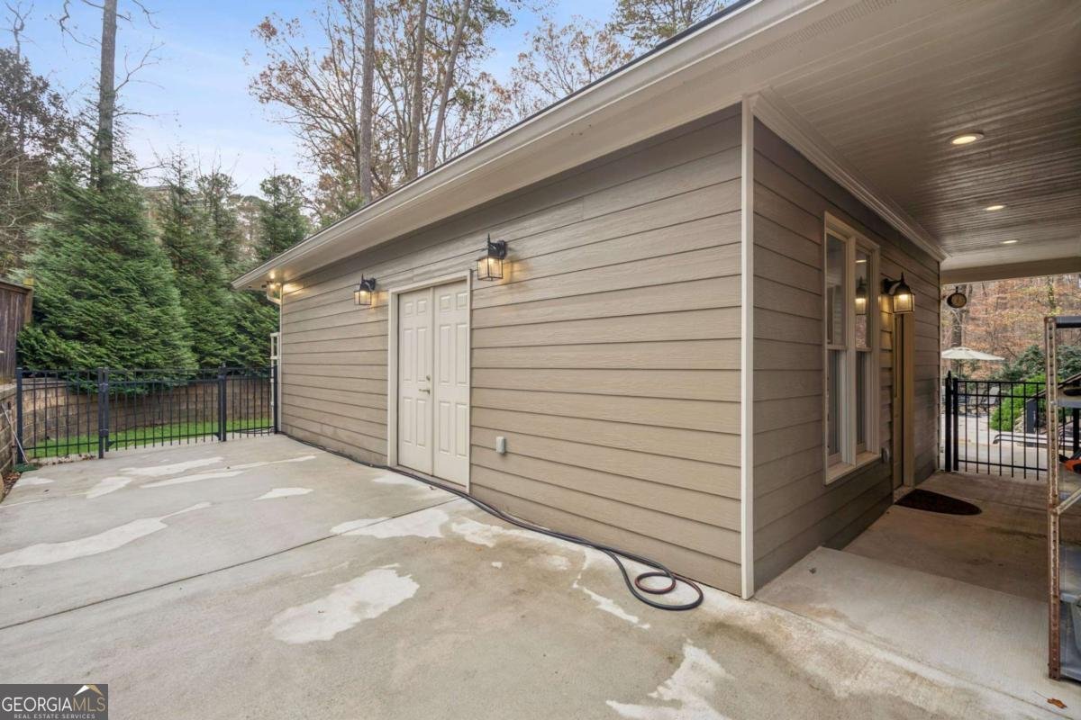 1552 Catherine Court Suwanee - 33