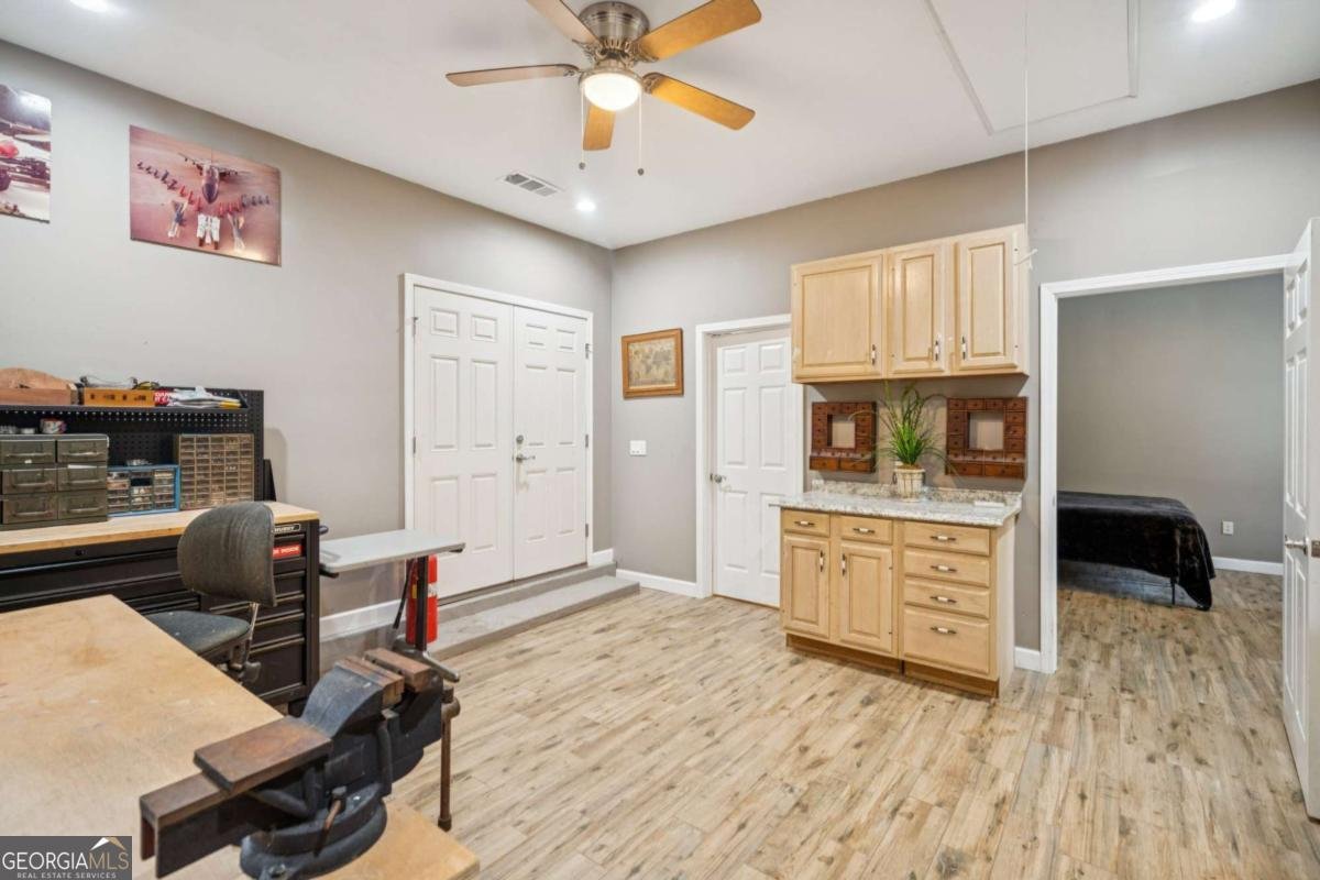 1552 Catherine Court Suwanee - 34